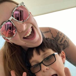 Meet your Posher, Casey